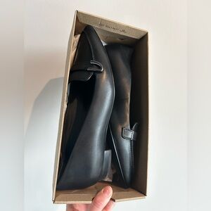 Clarks Leather Black Flats | Size 9 | Great Work Shoes